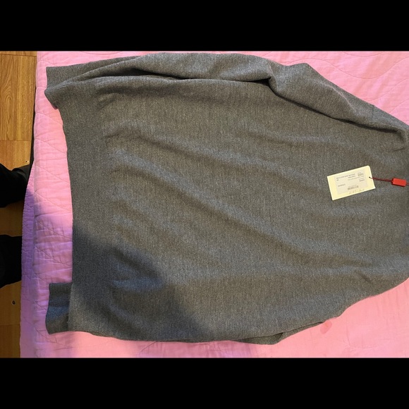 Sweater - Picture 5 of 7